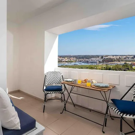 Stylish With View Da Rocha Apartment *