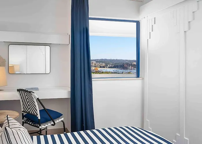 Stylish With View Da Rocha بورتيماو