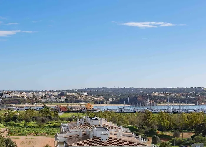 Stylish With View Da Rocha Daire